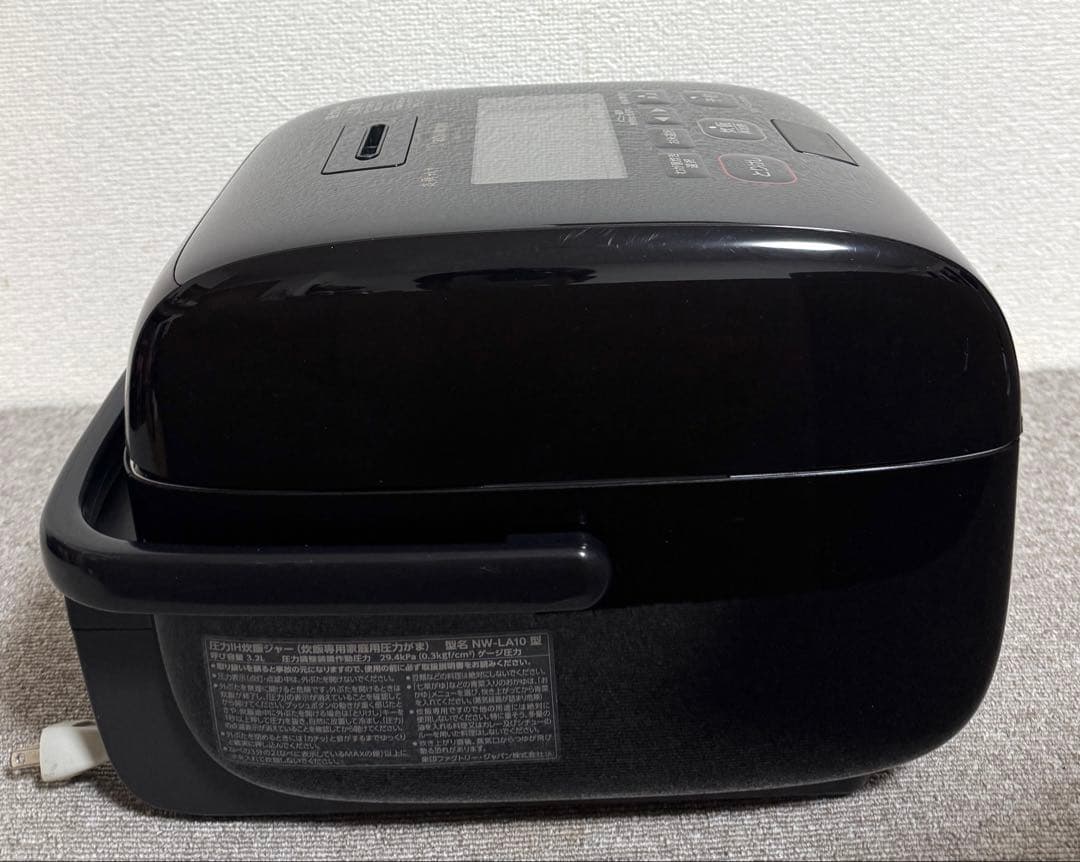 【美品】象印 炎舞炊き 圧力IH炊飯ジャーNW-LA10 動作保証