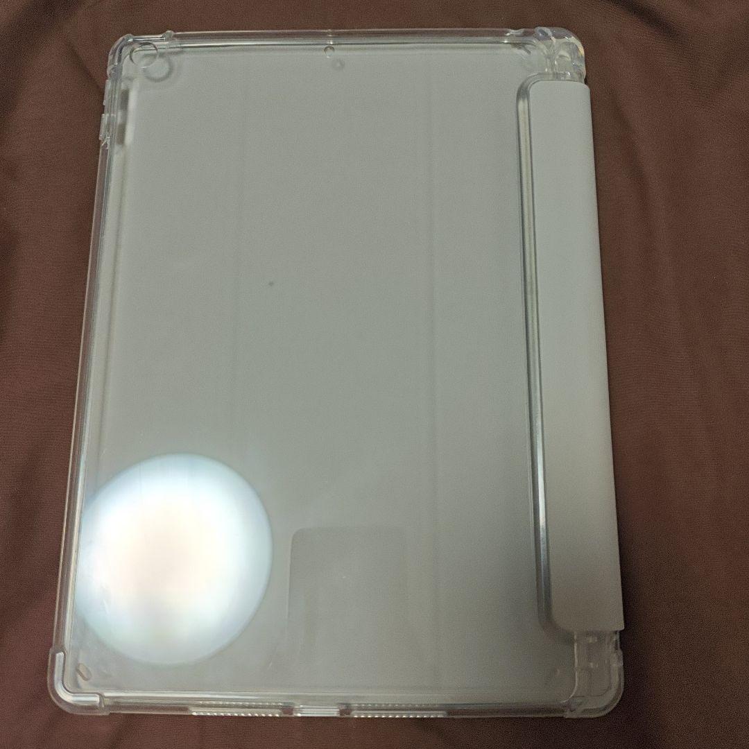 Apple iPad 第8世代32gbとケース