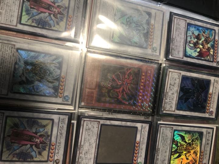 遊戯王引退品　混沌の黒魔術師レリーフなど