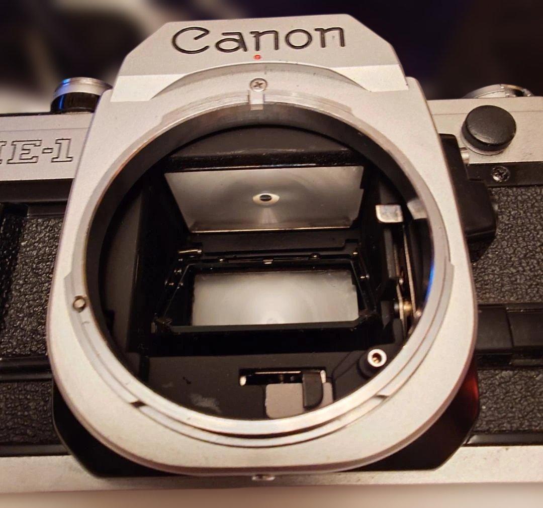 フィルムカメラ キャノン AE-1 ＆フラッシュ＆望遠レンズ アンティーク