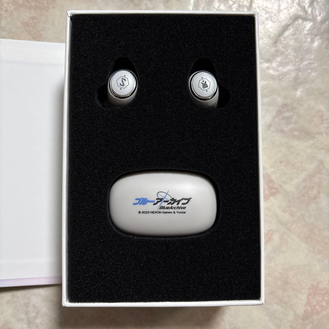 ブルーアーカイブ　ブルアカ　アロナ　ワイヤレスイヤホン　ONKYO