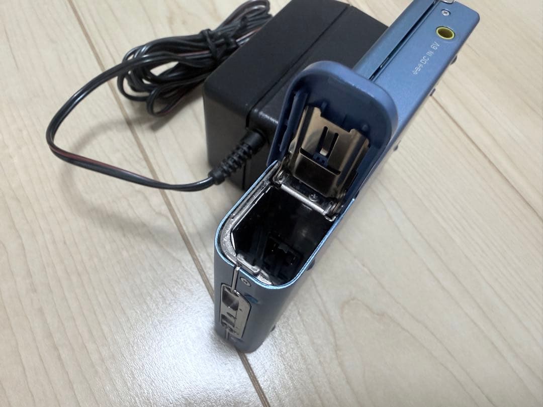 ポータブルプレーヤー sony MD Walkman MZ-R50. used