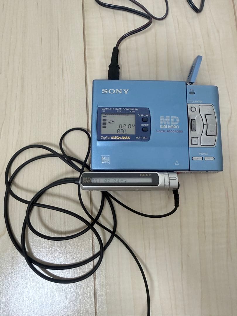 ポータブルプレーヤー sony MD Walkman MZ-R50. used