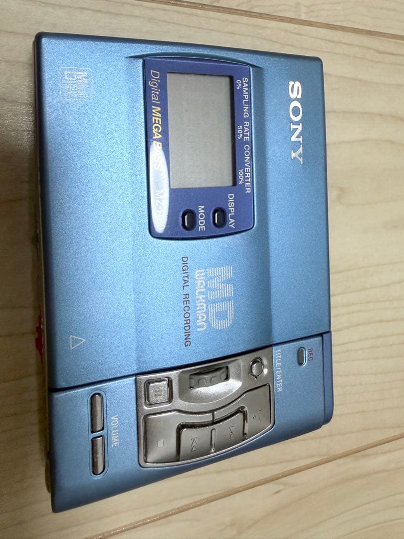 ポータブルプレーヤー sony MD Walkman MZ-R50. used