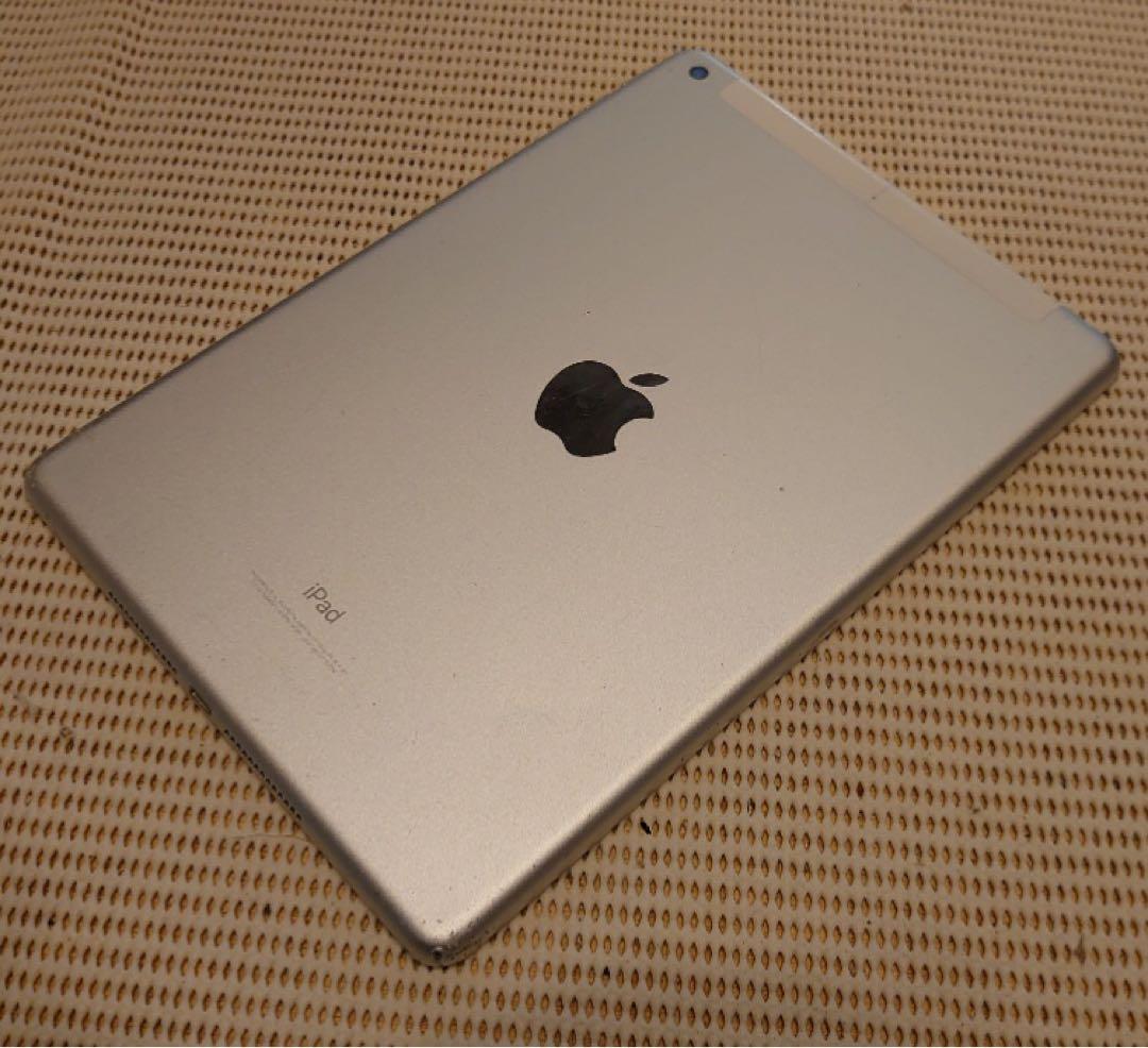 完動品SIMフリー液晶無傷iPad第6世代(A1954)本体32GB Z2F3C