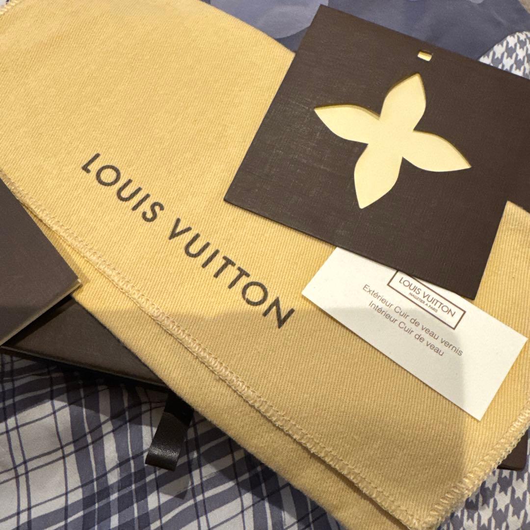 にゃんママ様ご検討中 ルイヴィトン　ヴェルニ　長財布