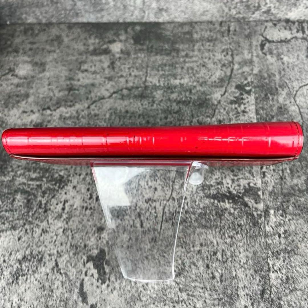 BURBERRY パテントレザー 型押し 二つ折り 長財布