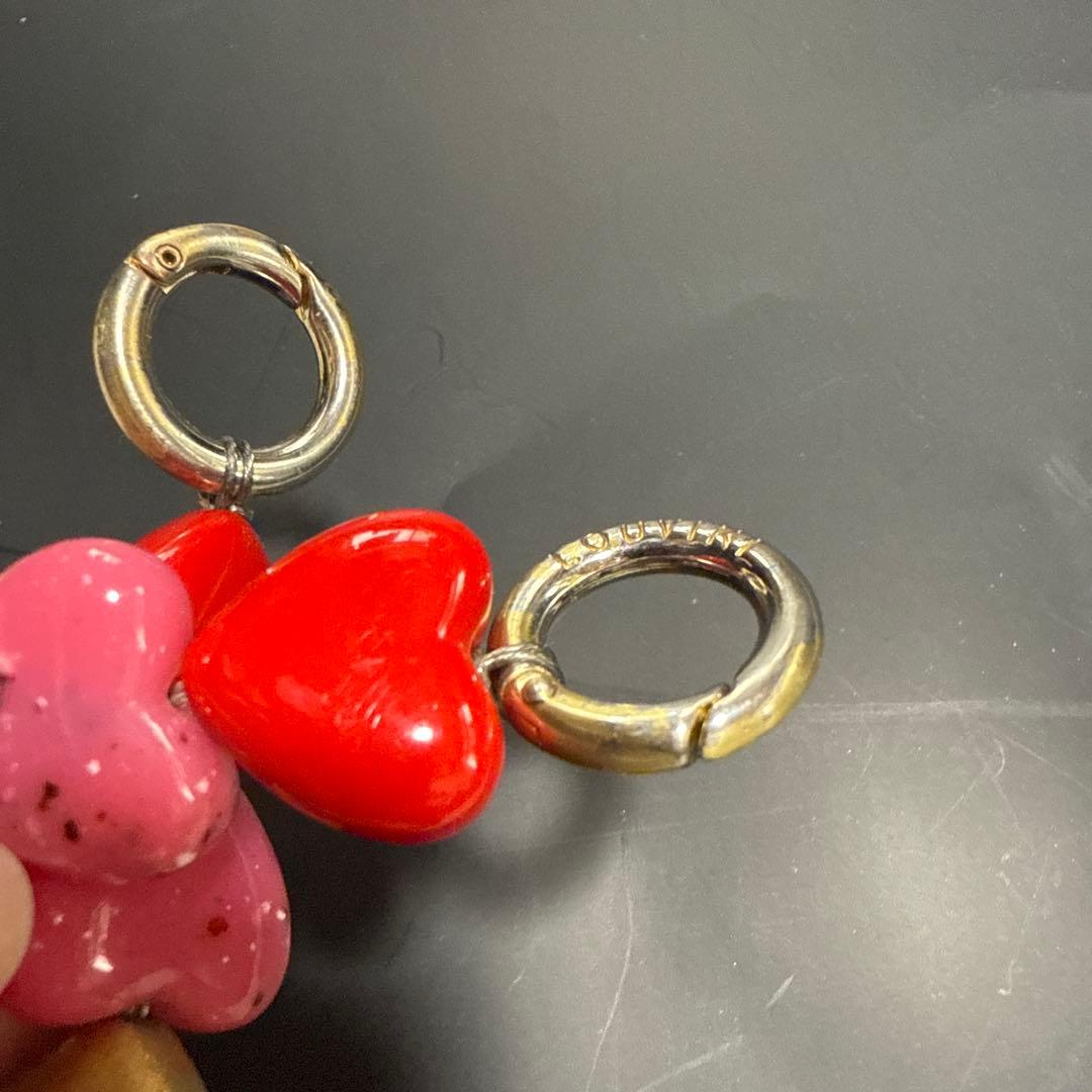 LOUVINI PARIS スマホストラップ　ハンドストラップ ハート