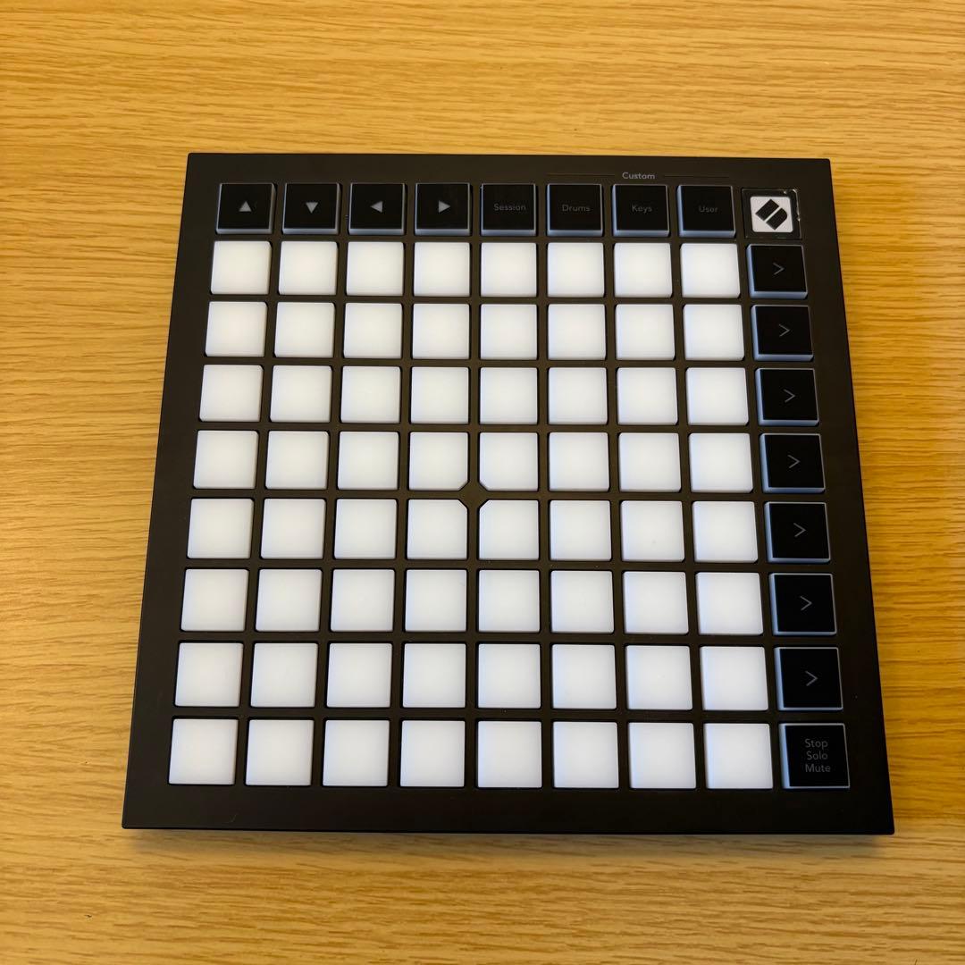 【中古】Novation LaunchPad Mini MK3