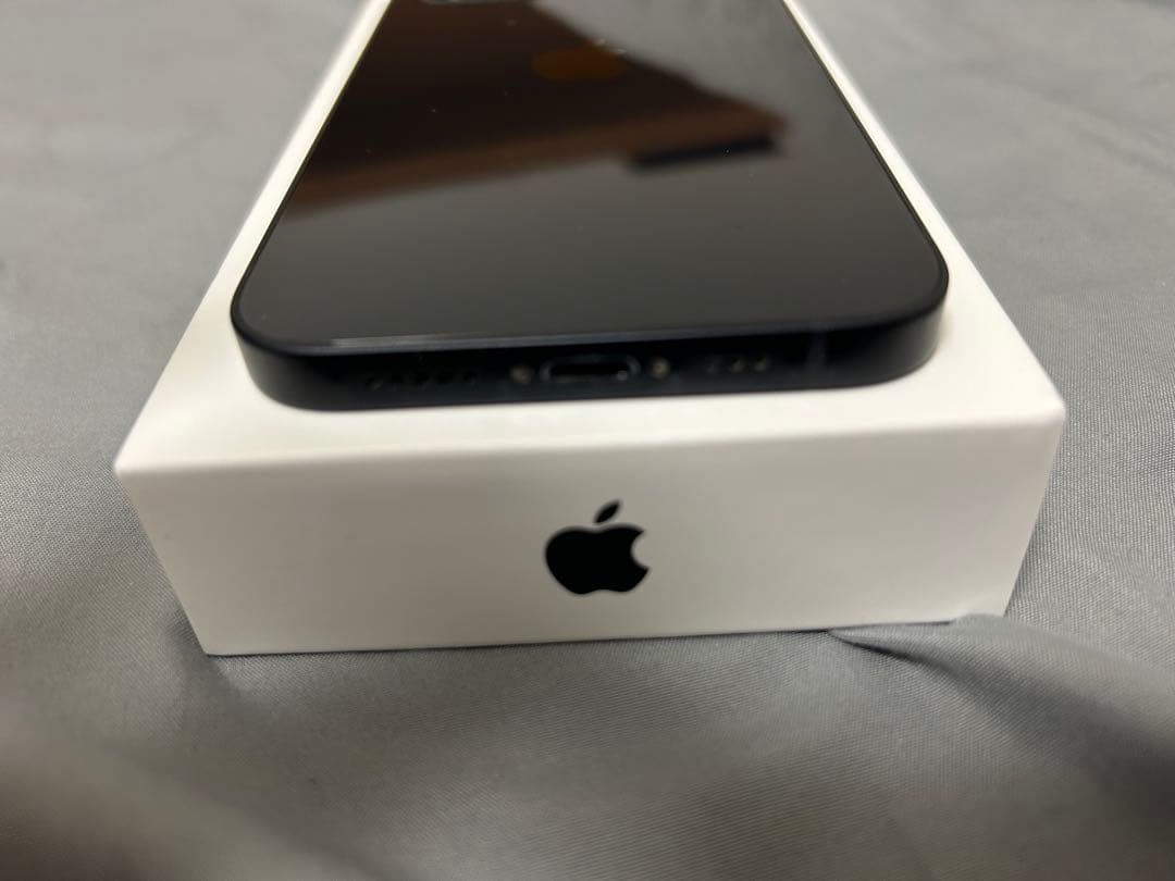 未使用フィルム付き　Apple iPhone 12 128gbブラック 本体