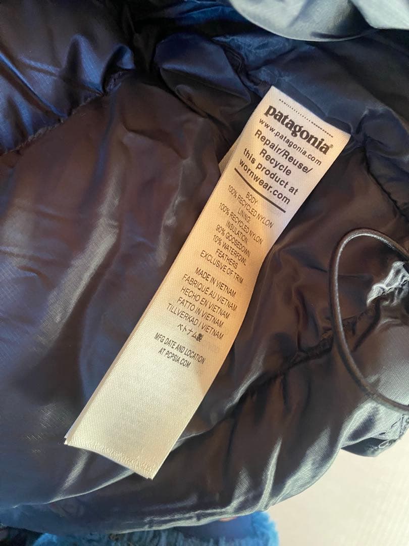 パタゴニア フィッツロイダウンフーディ L ブラック FA25 黒