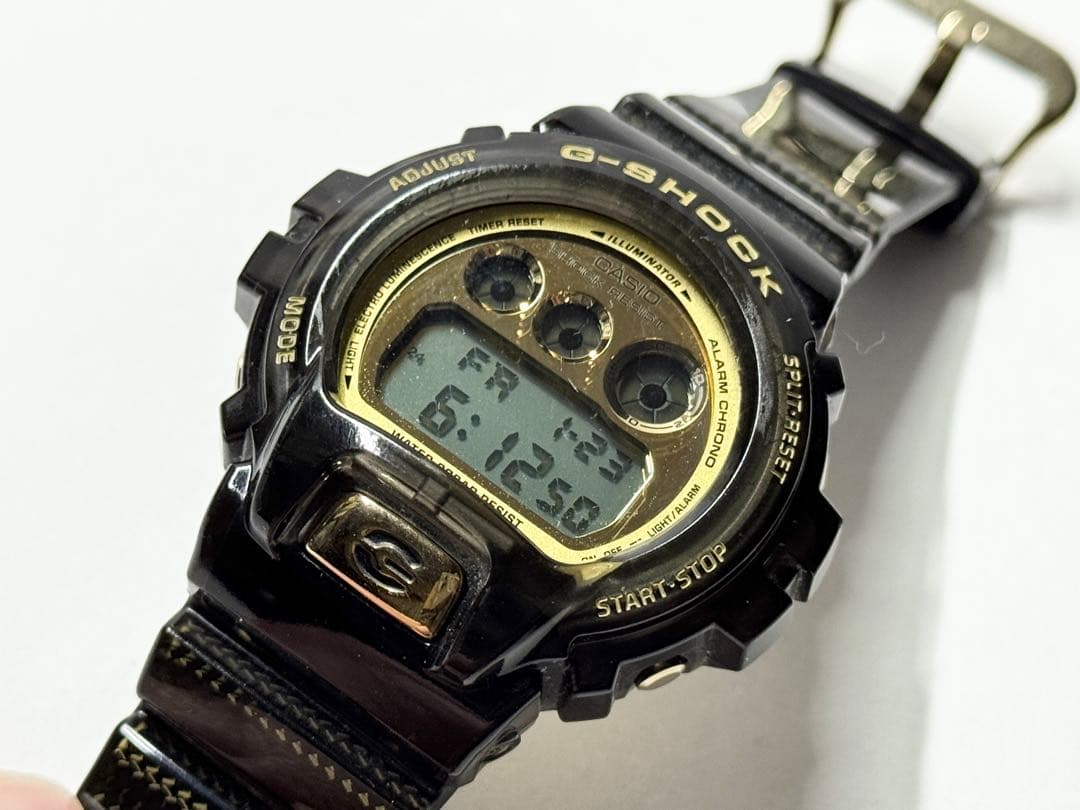 ☆G-SHOCK 30周年記念モデル DW-6930D カーボンベルト☆