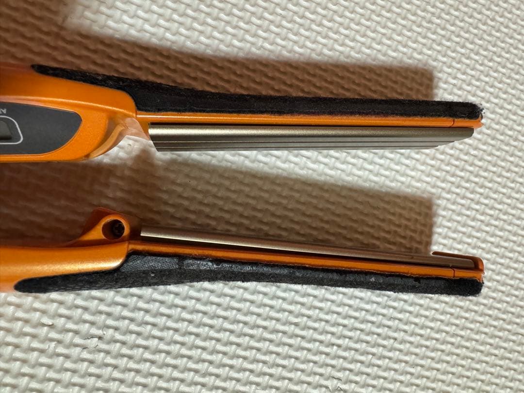 ストレートヘアアイロン アドスト DS2