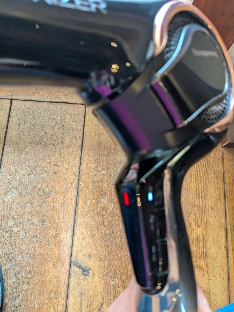 レプロナイザー4d plus リュミエリーナ ドライヤー