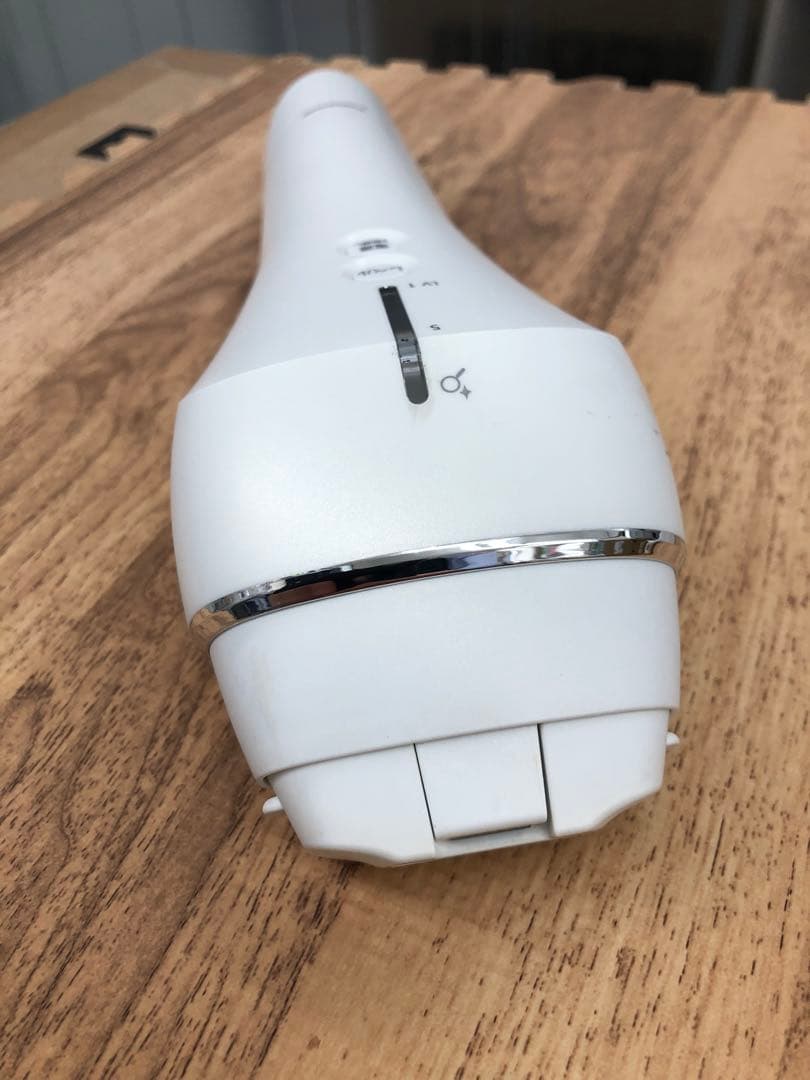 Panasonic 脱毛器 ES-CWP81 ホワイト