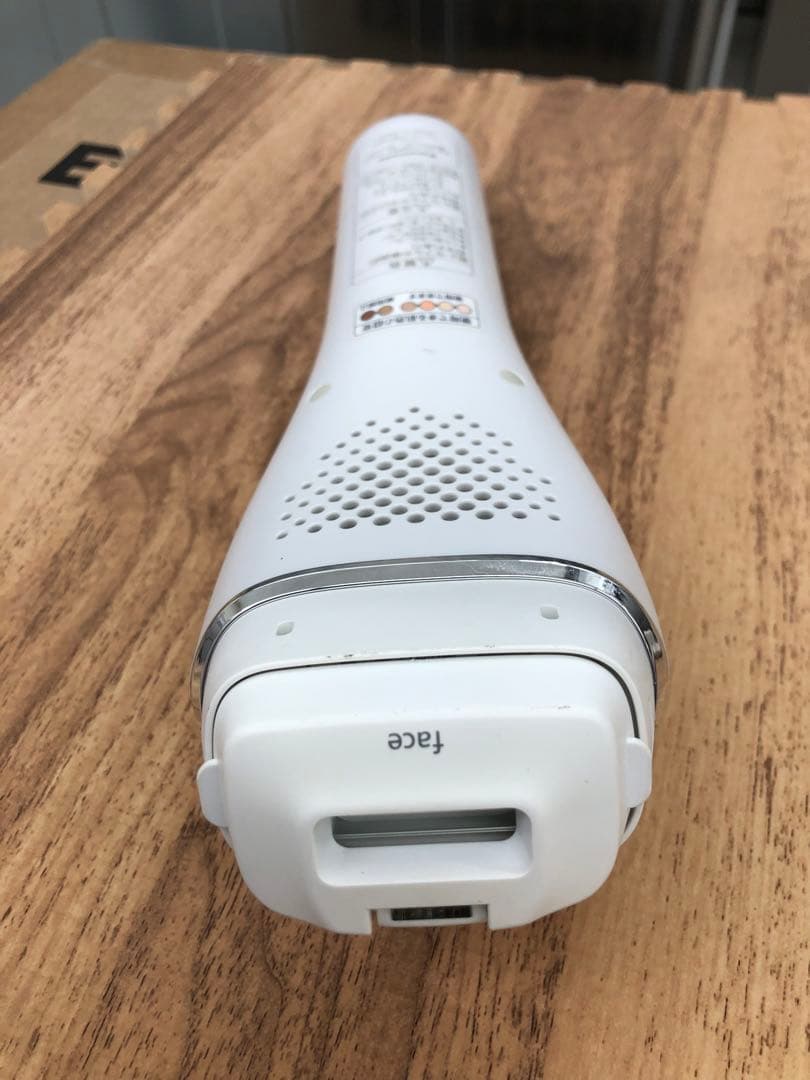 Panasonic 脱毛器 ES-CWP81 ホワイト