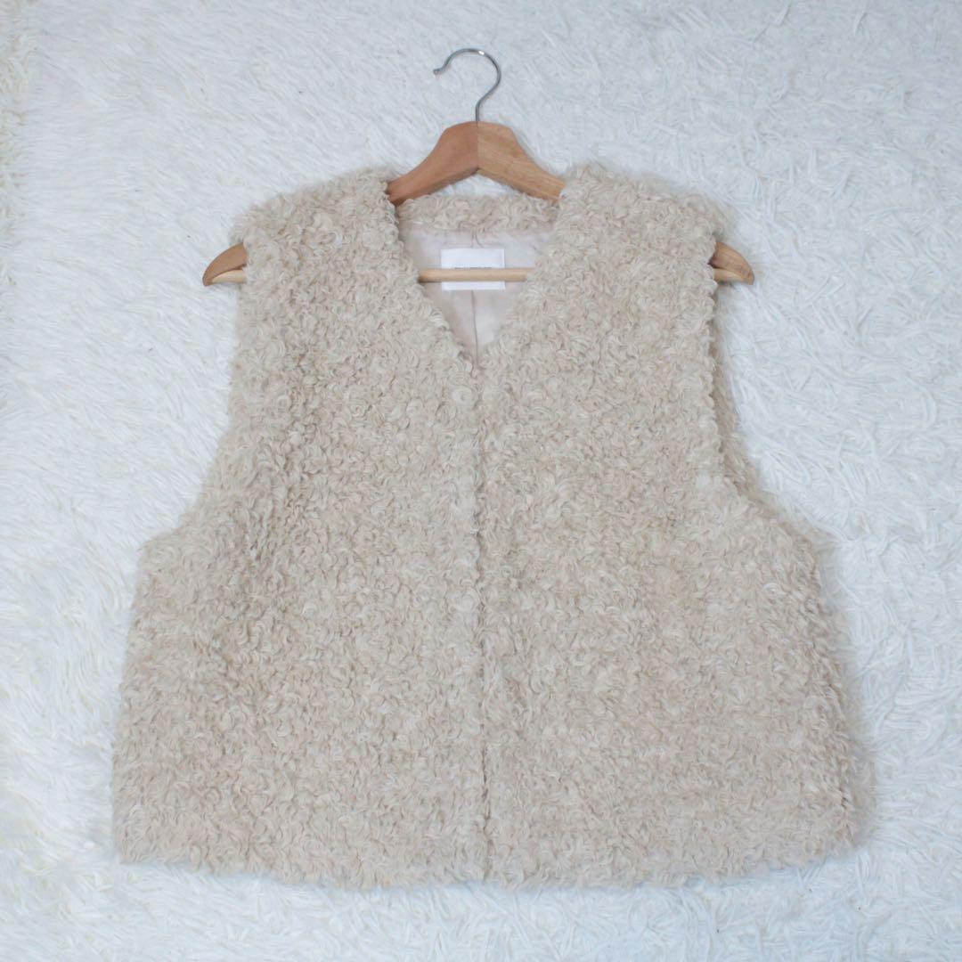 25AW現行 アーバンリサーチ ECOPEL カーリーファーベスト アイボリー