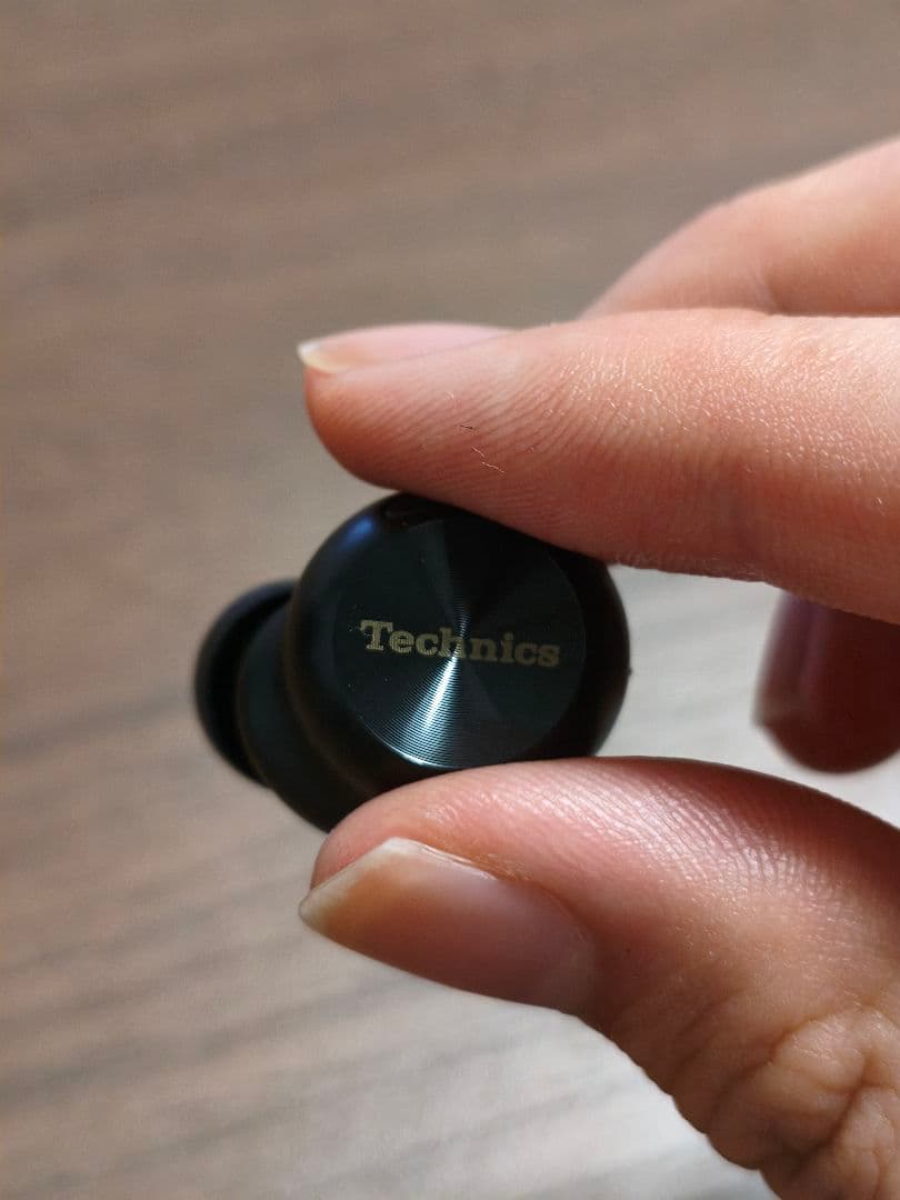 Technics EAH-AZ100 両耳 (左側新品交換済み) ケース付き