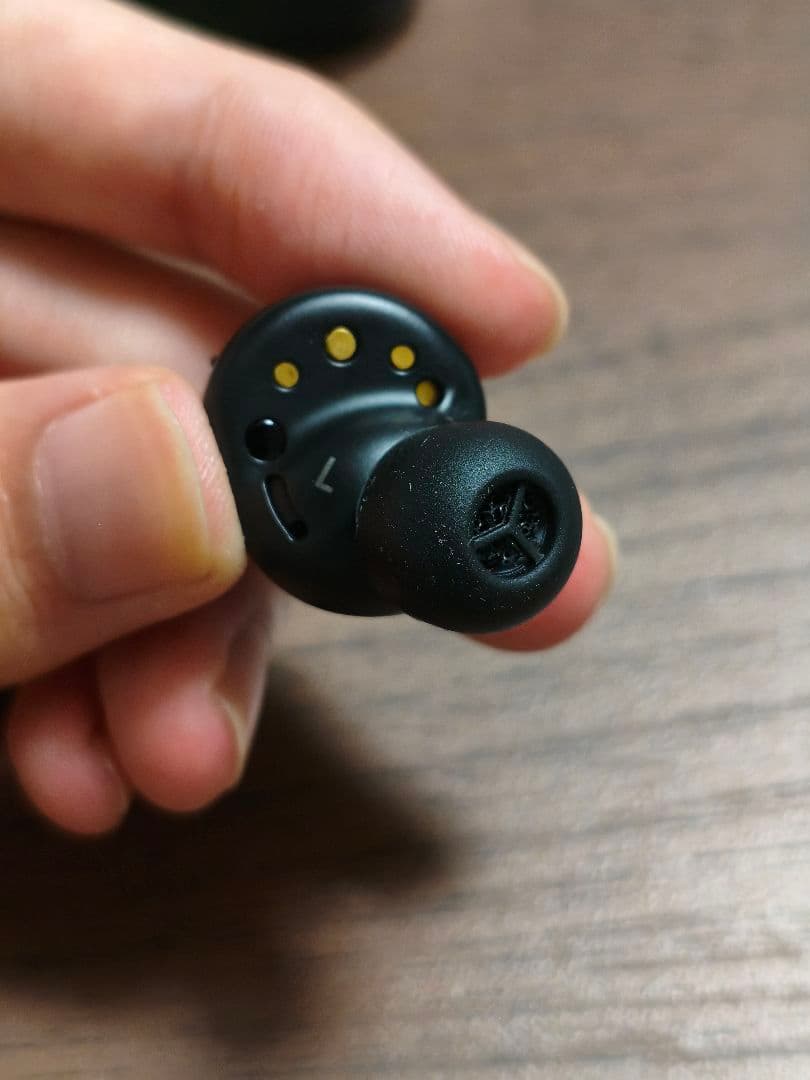 Technics EAH-AZ100 両耳 (左側新品交換済み) ケース付き