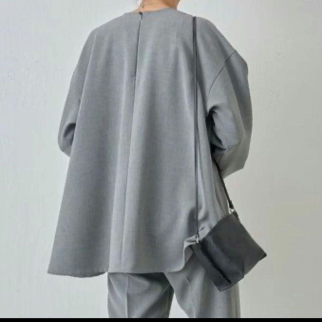 新品　ビアズリーLIVETART　変形袖プルオーバーブラウス