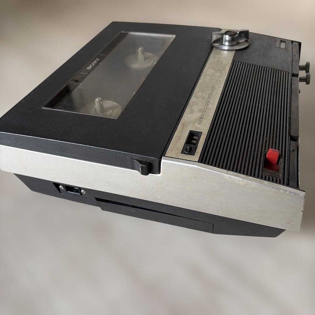 SONY製のポータブルカセットプレーヤー