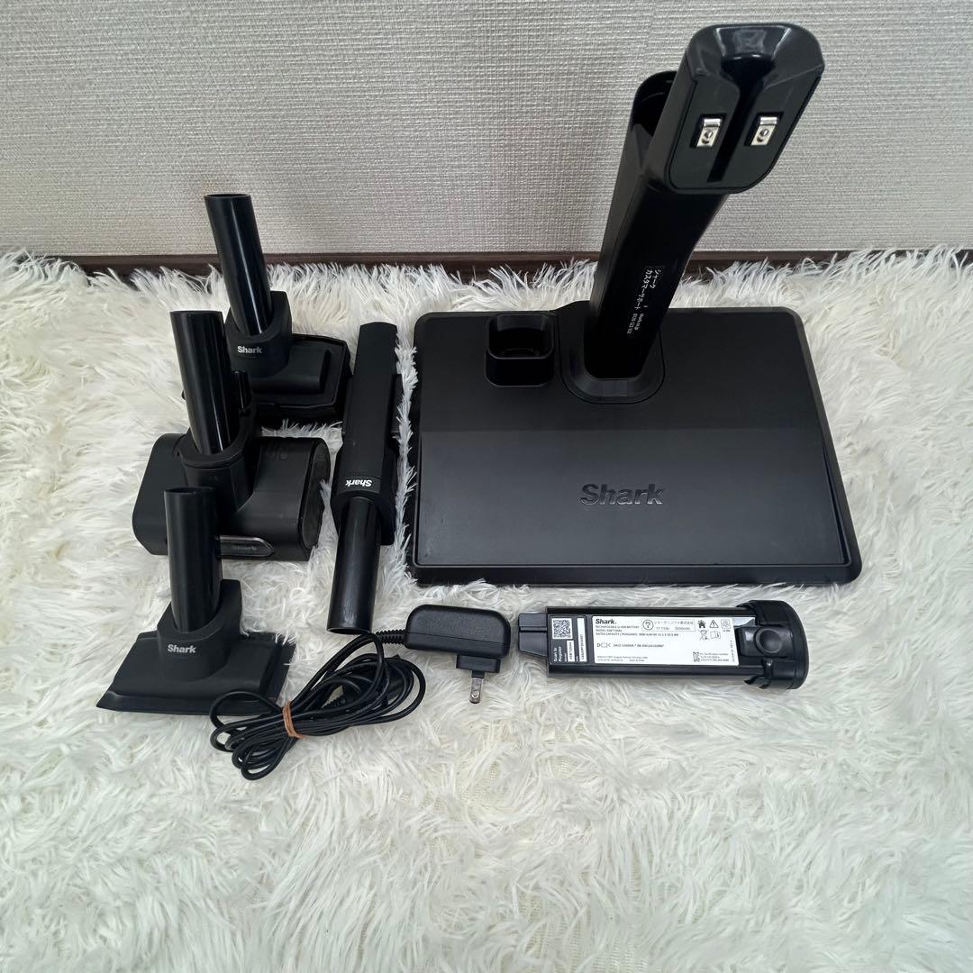 SHARKシャーク コードレスサイクロン掃除機 CS651JBL 上位モデル