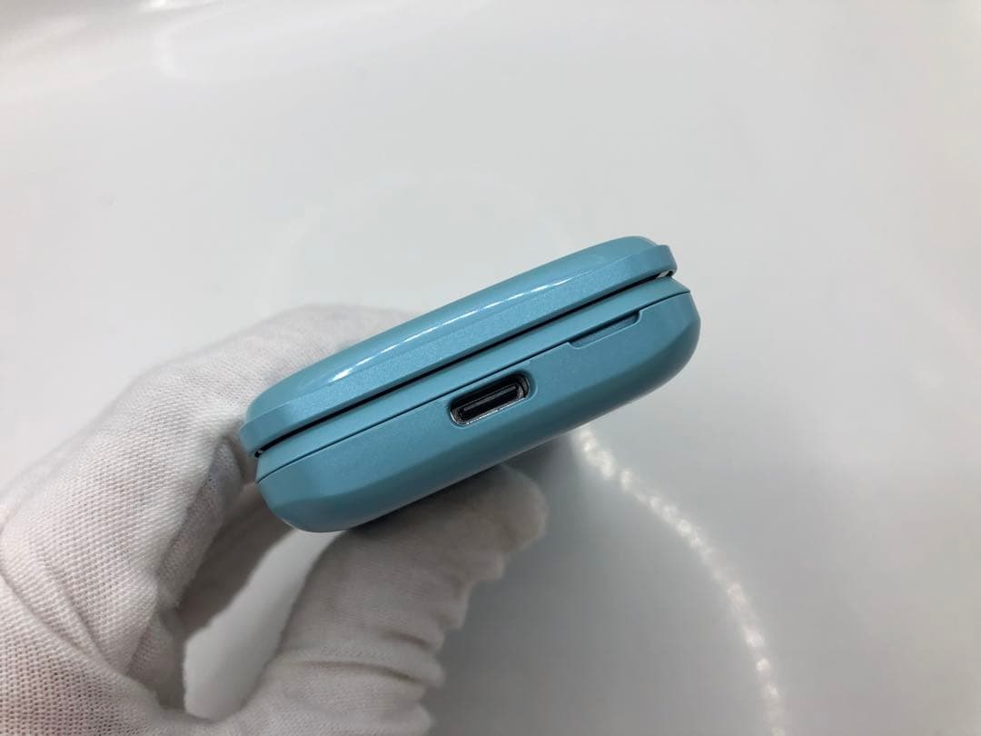 【SIMロック解除済 】au GRATINA KYF42 ライトブルー