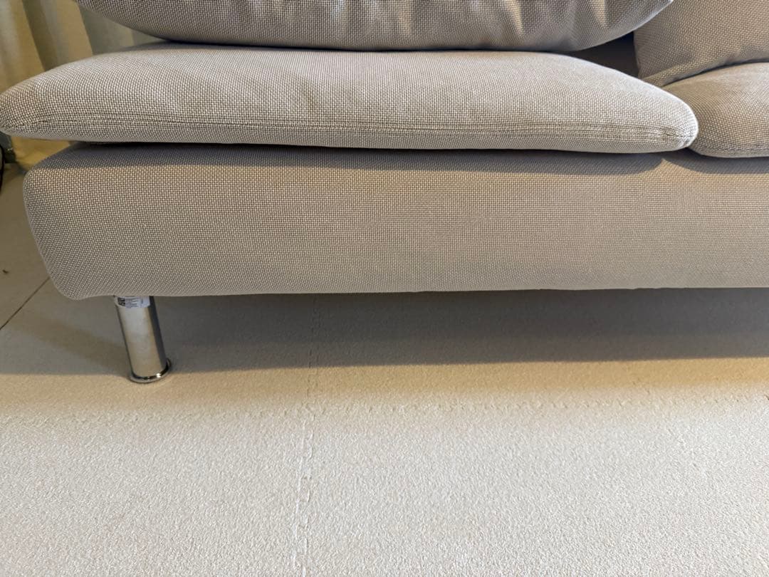 【2024年8月購入】IKEAソーデルハムン　コンパクト　脚付け替え済