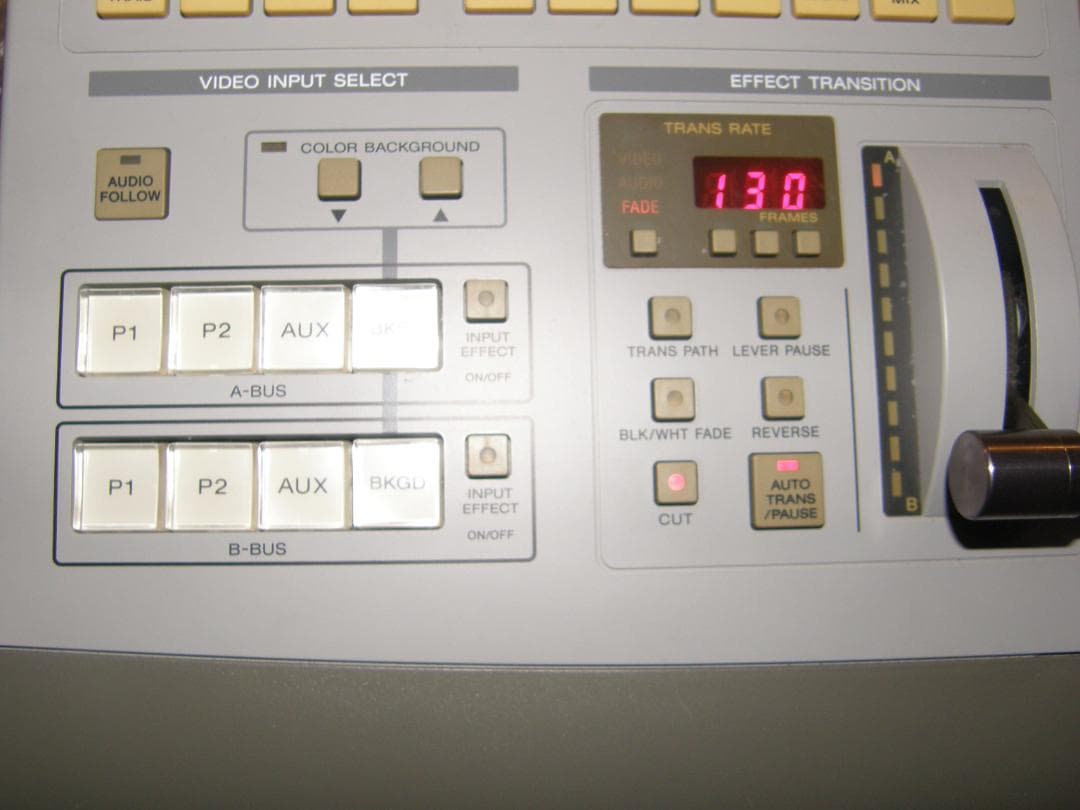 ソニースイッチャーエフェクターオーディオミキサーFXE-120動作品です。