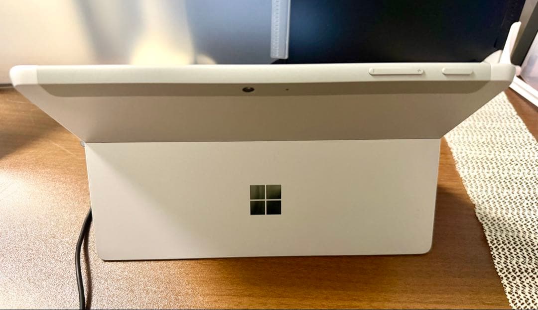 【ジャンク品】Microsoft Surface Go 3 4GB 64GB