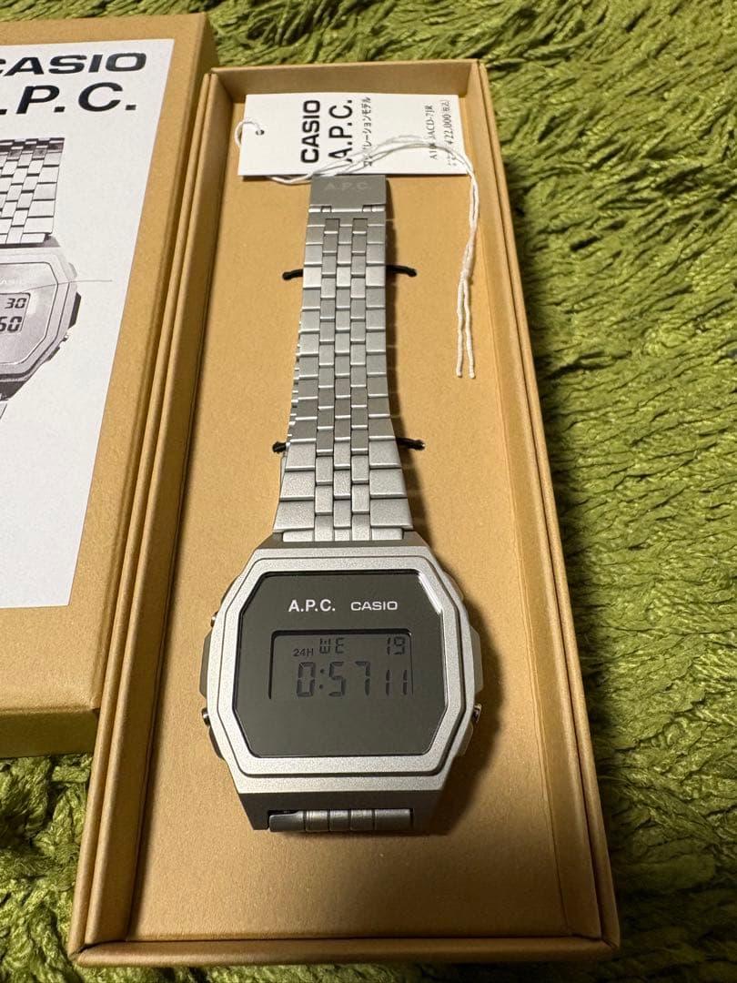 カシオ アーペーセー CASIO A.P.C. デジタル腕時計 シルバー