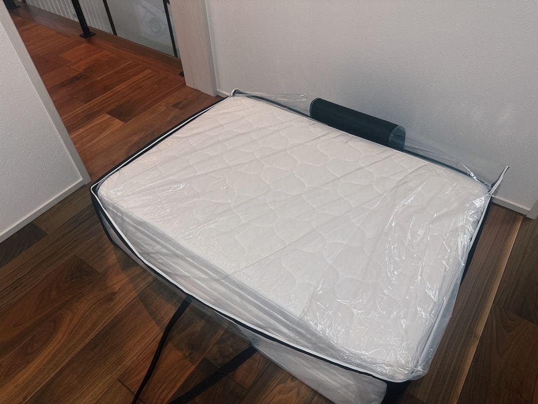 アイリスオーヤマ エアリーマットレス 三つ折り　厚さ9cm シングル