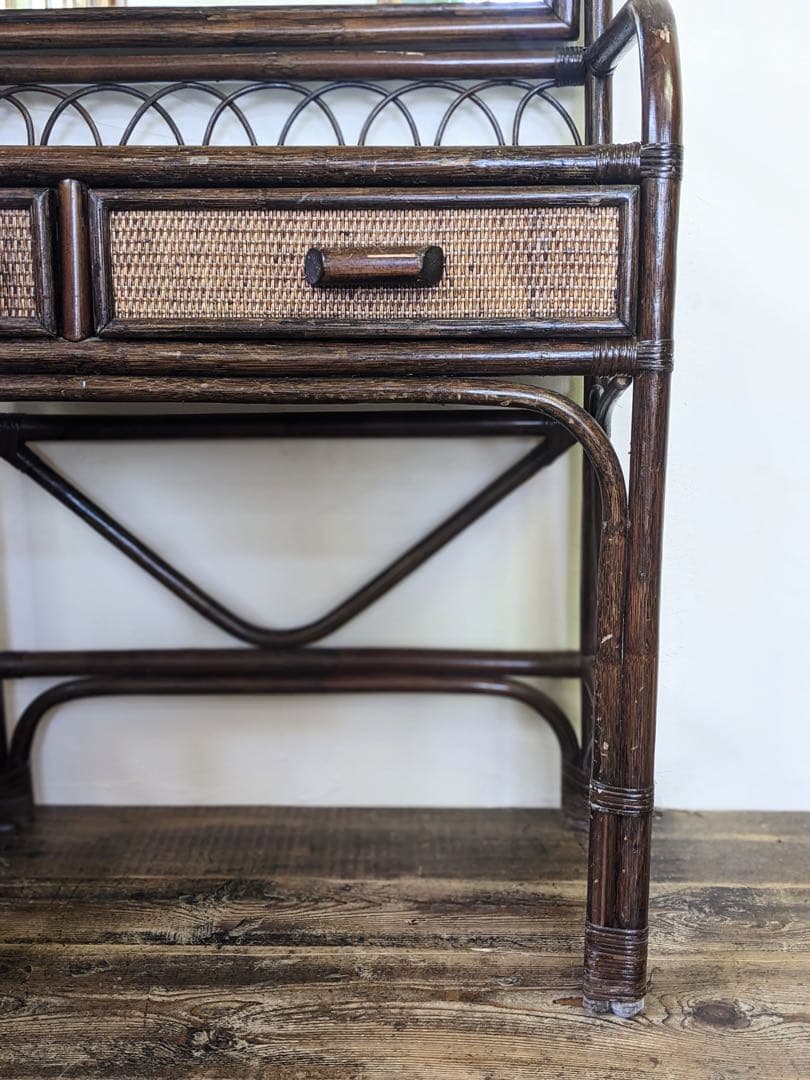 ダークブラウンの総ラタンドレッサー 鏡台 籐家具