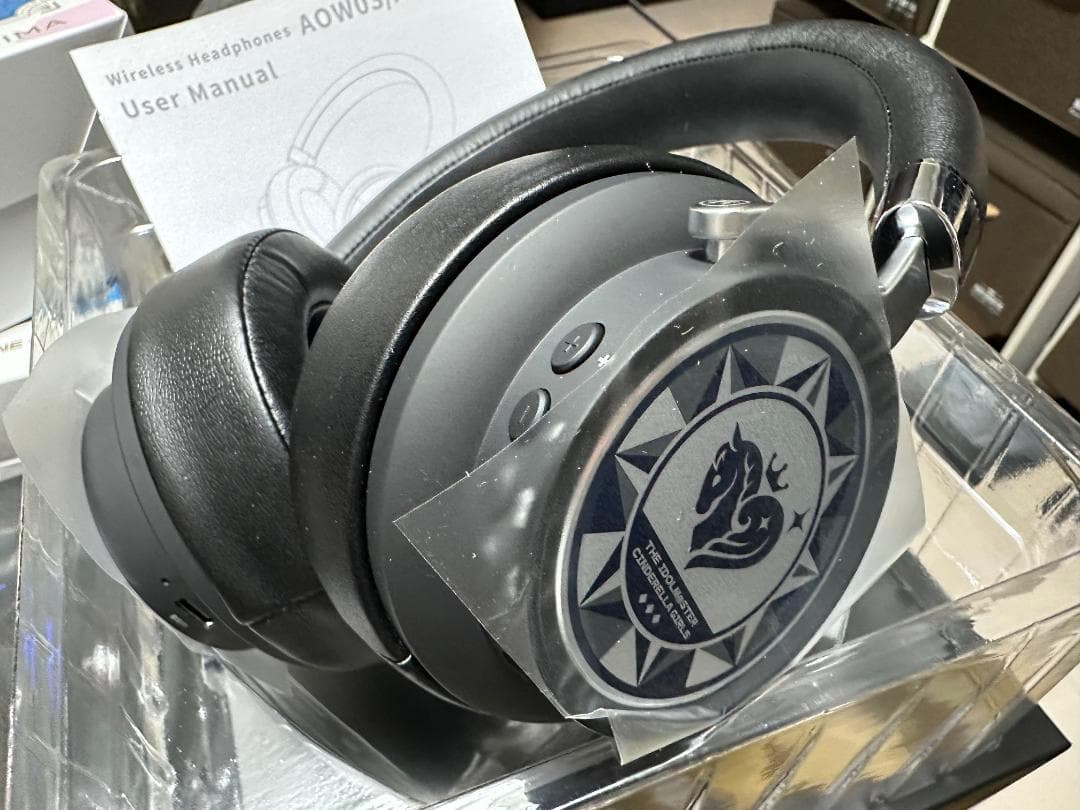 アイドルマスター ボイス入り ワイヤレスヘッドホン AOW03 スタンド ポーチ