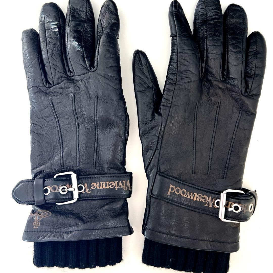 新品 正規品 ヴィヴィアン ウエストウッド 羊革 タッチパネル対応