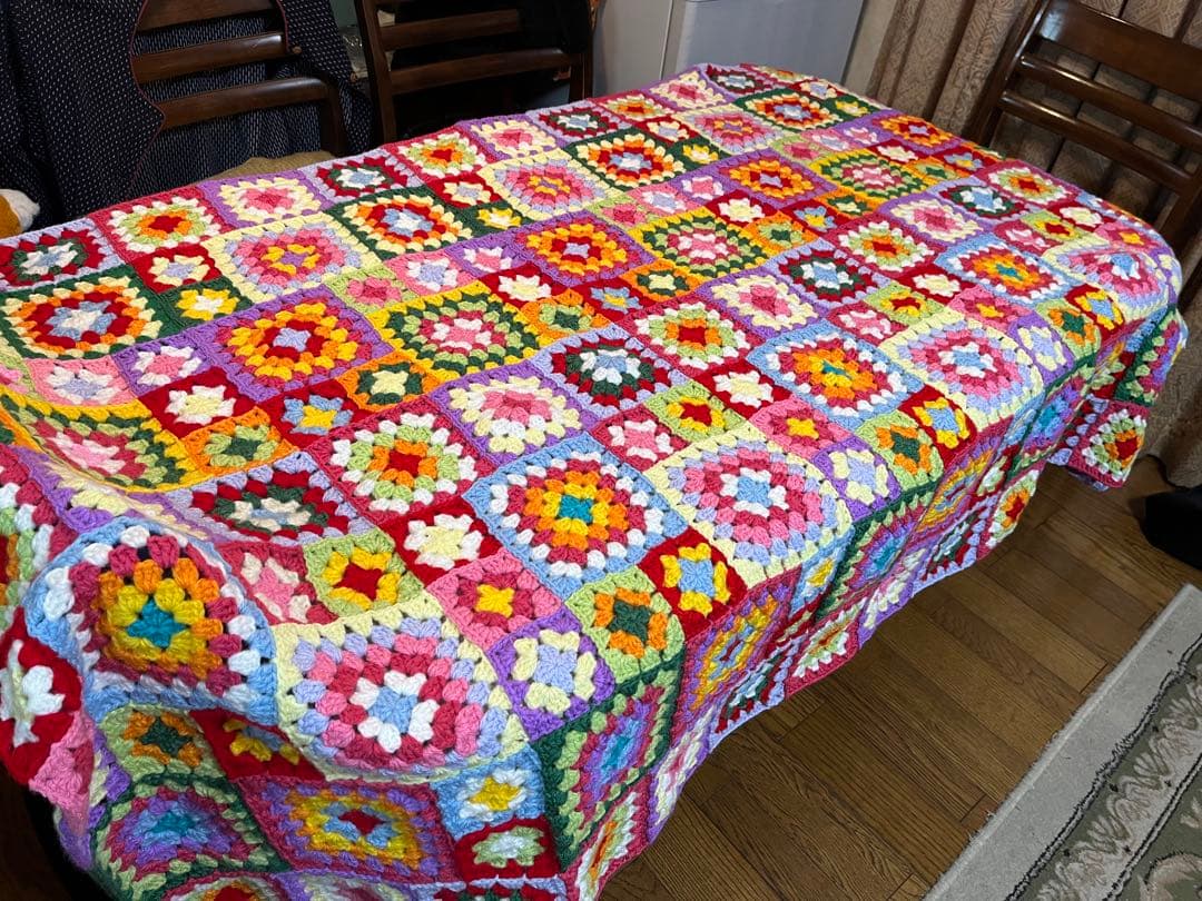 ハンドメイド✳︎大判✳︎グラニースクエア✳︎ブランケット✳︎マルチカバー