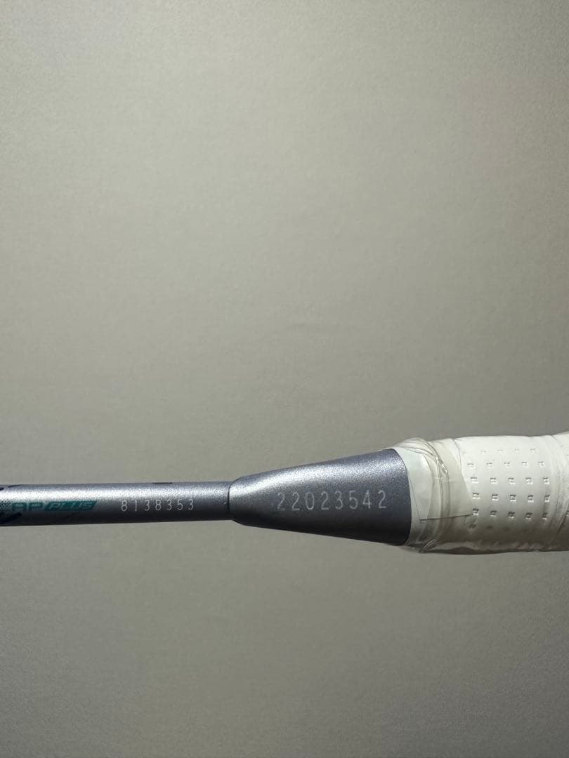 ヨネックスリパドaントン一ムプラックシルバ一4U6 3AXB8DQロク88D