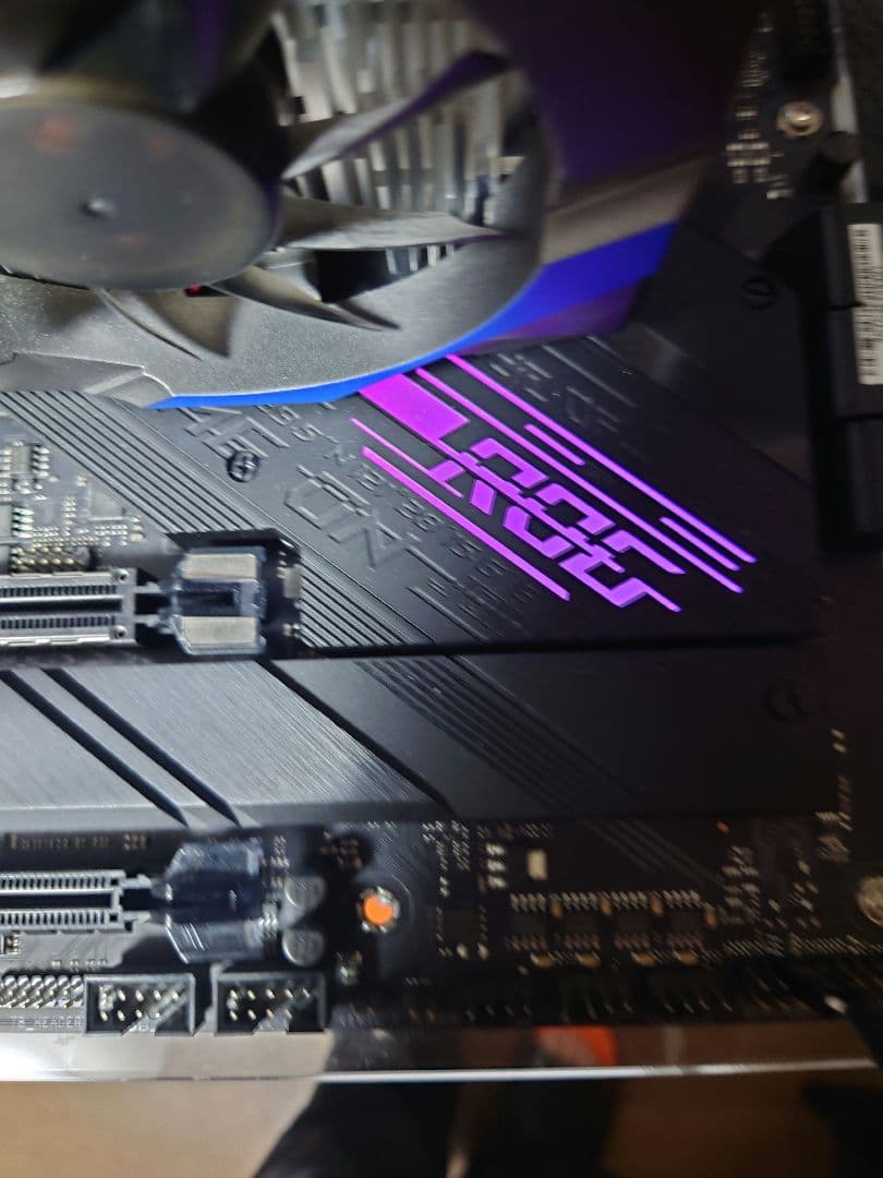 ASUS ROG STRIX Z490-E GAMING マザーボード