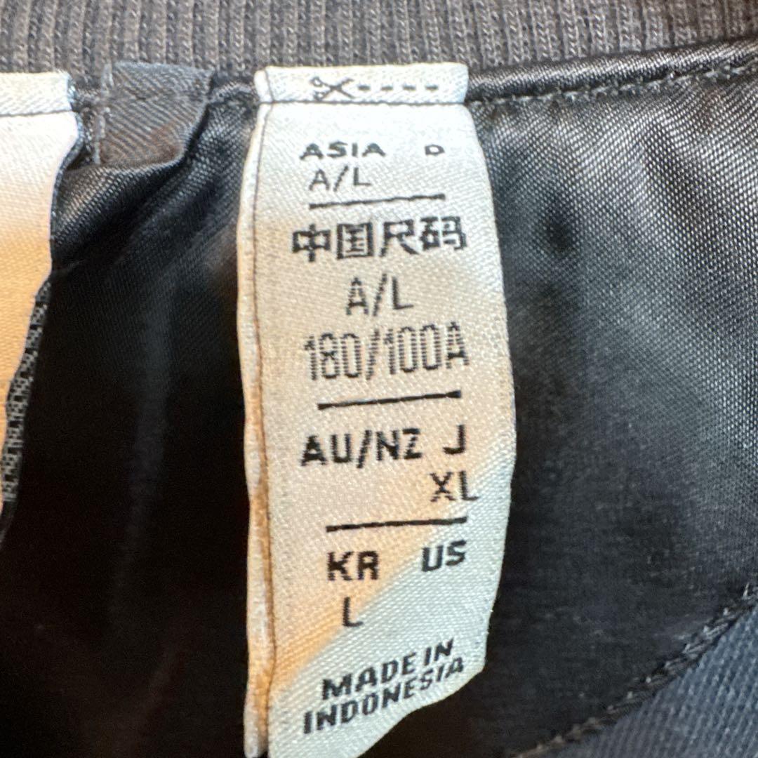 アディダス オリジナルス シュムーフォイル サテンボンバー 黒 L