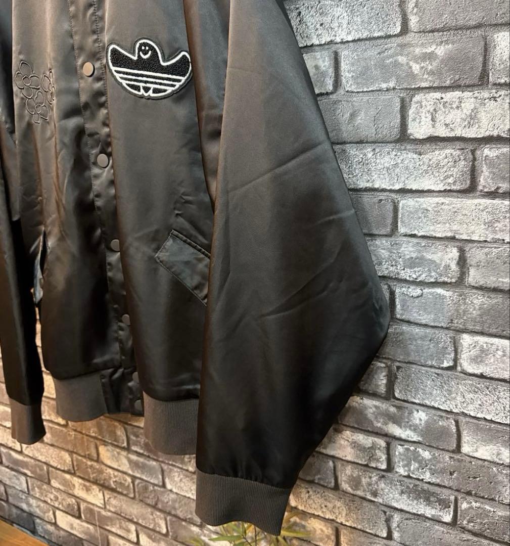 アディダス オリジナルス シュムーフォイル サテンボンバー 黒 L