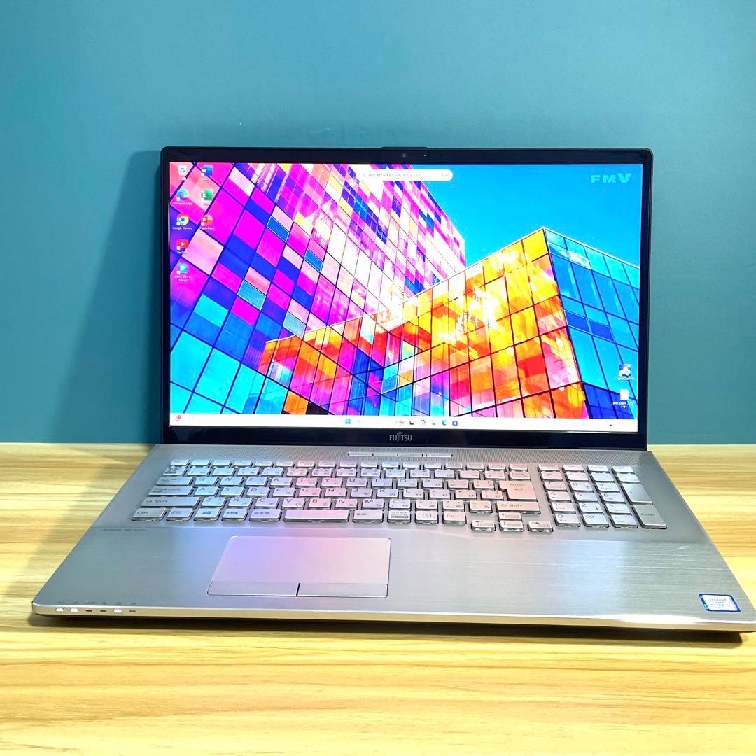 富士通 LIFEBOOK NH/Corei7/16GB/SSD512GB/BR