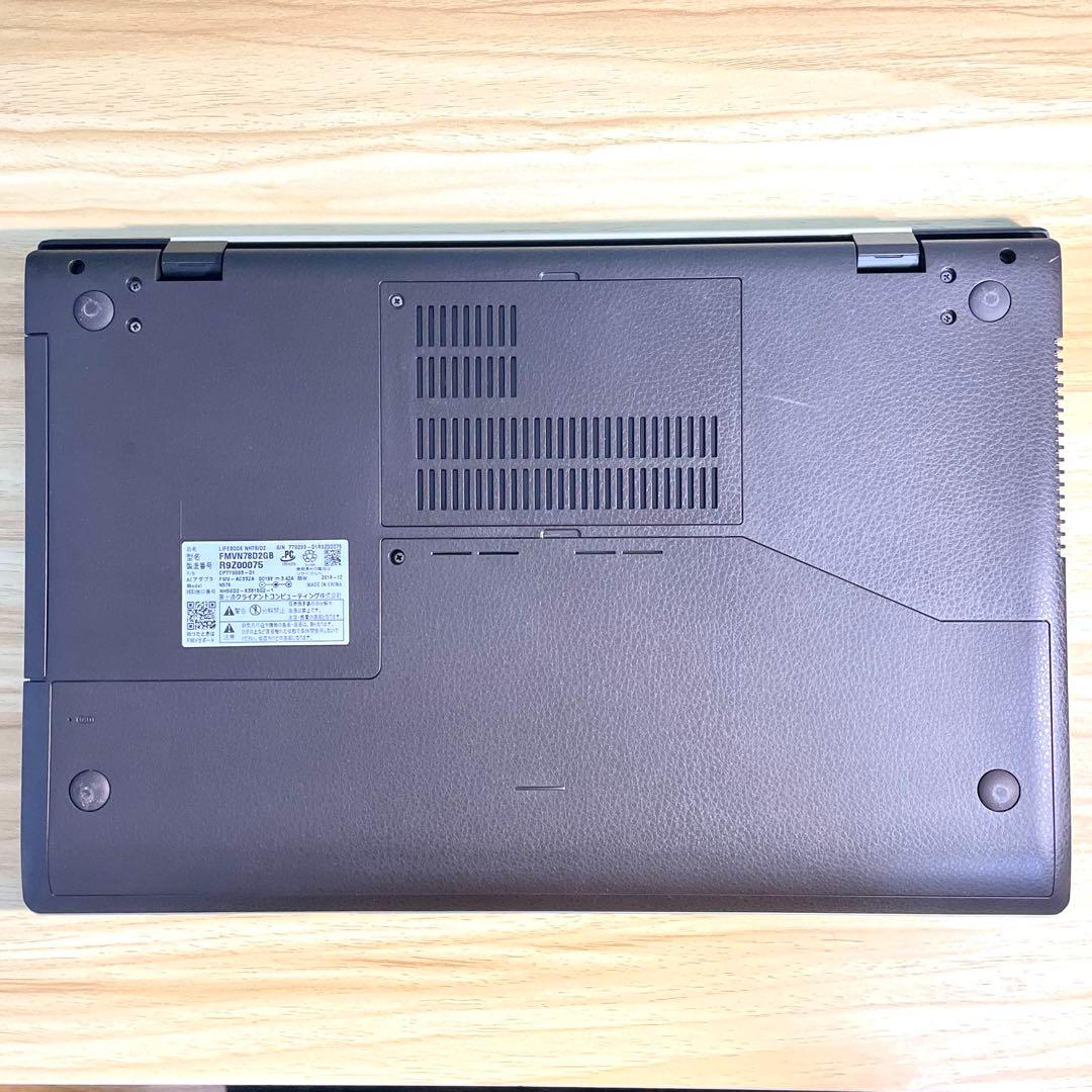 富士通 LIFEBOOK NH/Corei7/16GB/SSD512GB/BR