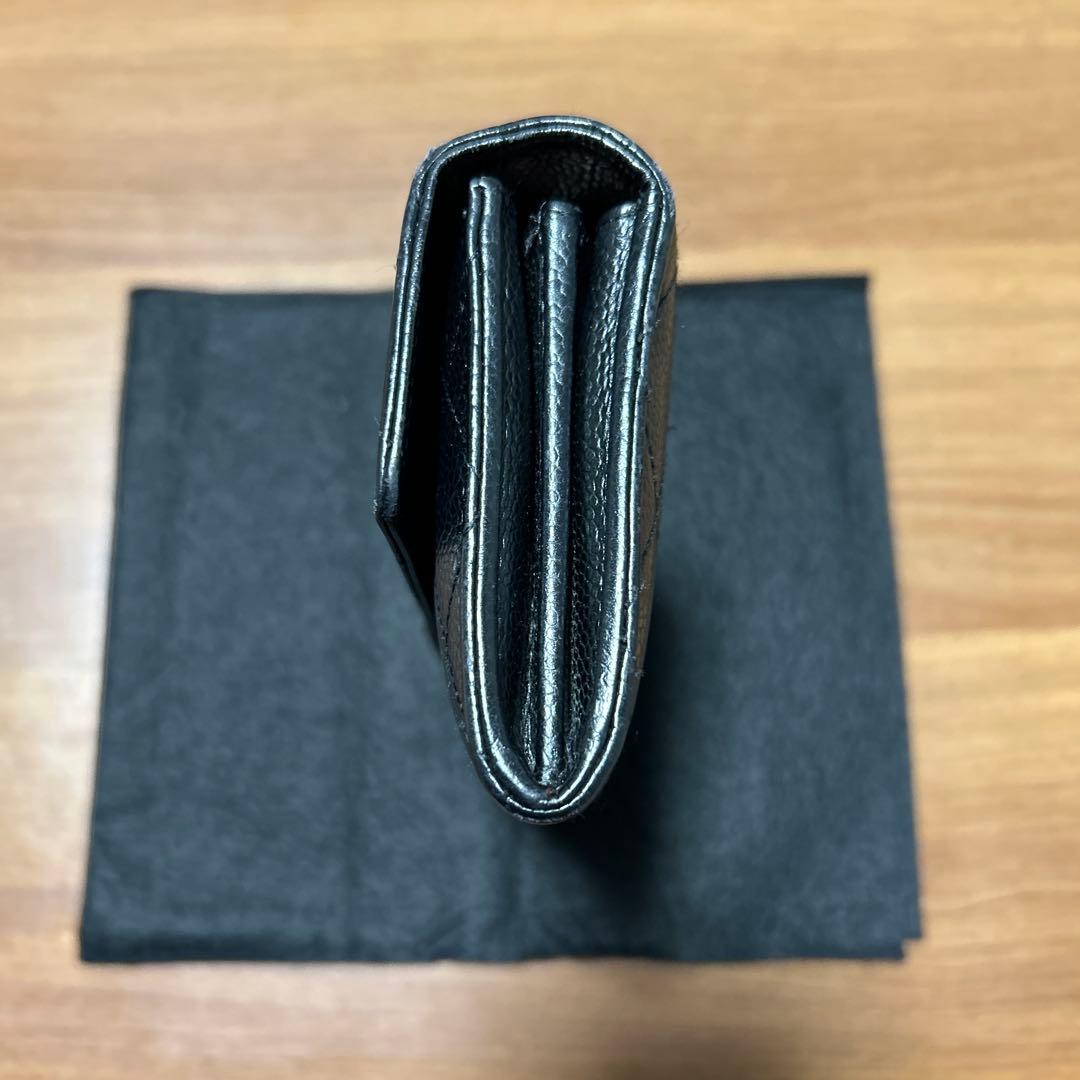 CHANEL キャビアスキン長財布
