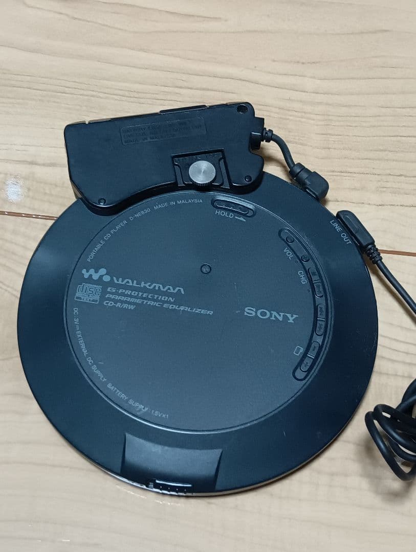 動作確認済み　SONY　CDウォークマン　D−NE830