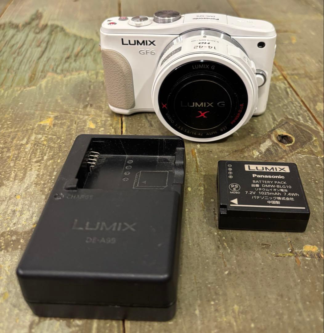 Panasonic Lumix DMC-GF6 ホワイト 14-42mm 一眼
