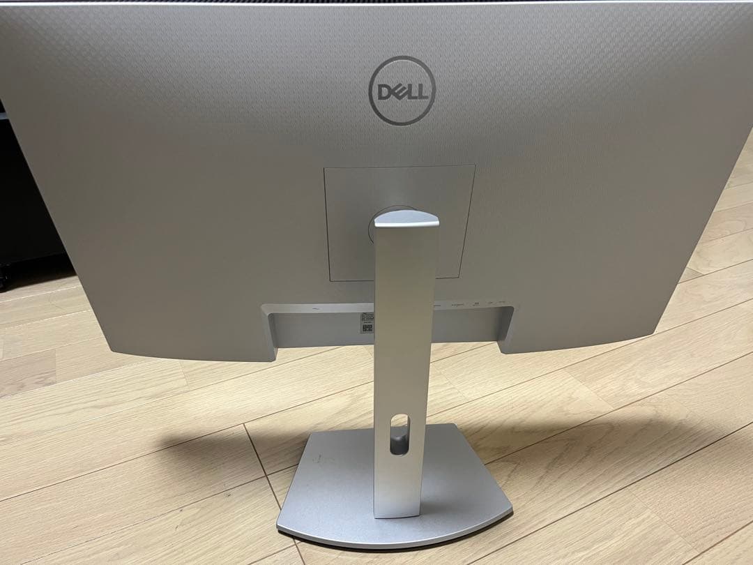 ディスプレイ・モニター本体 dell s2722qc