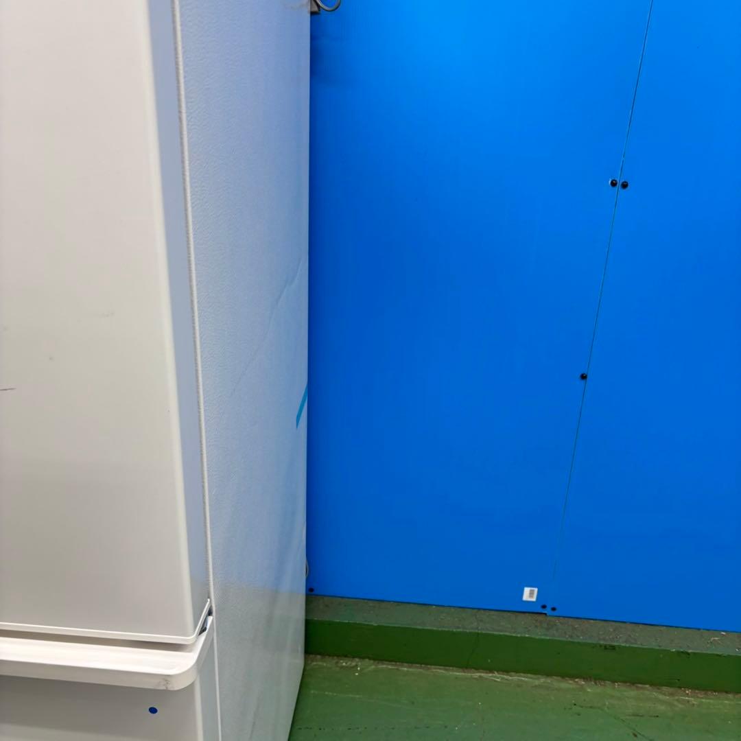 527 冷蔵庫　大型　右開き　自動製氷機付　右開き　200L〜300L 極美品