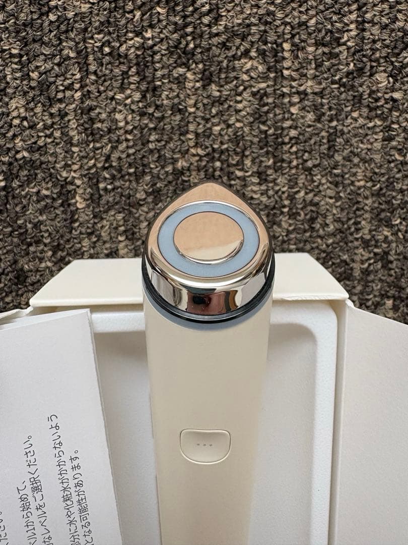 中顔面ケアセット　リフトEMSローラー ブースタープロミニプラス　メディキューブ