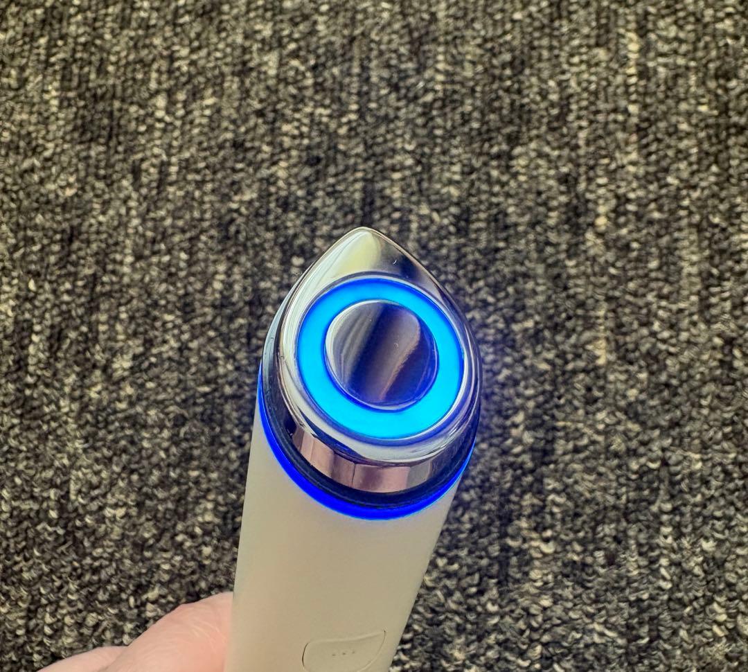 中顔面ケアセット　リフトEMSローラー ブースタープロミニプラス　メディキューブ