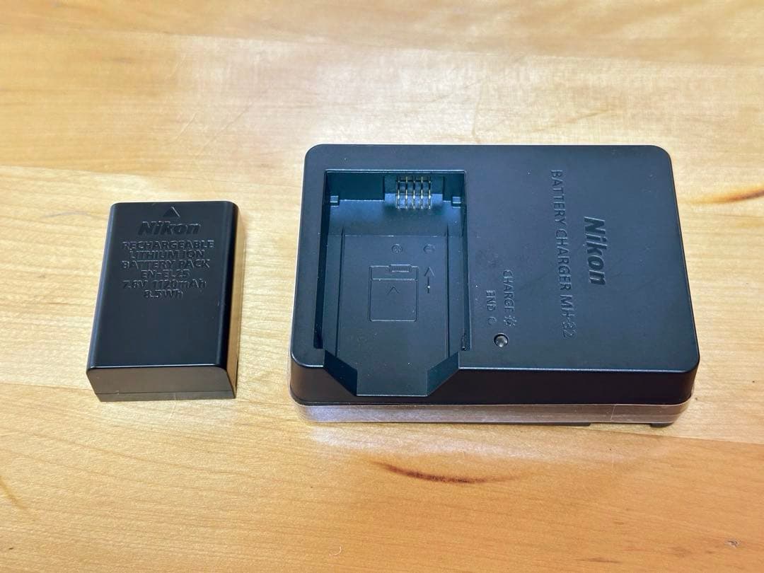 Nikon Zfc レンズキット 「撮影枚数111枚」とおまけ付き